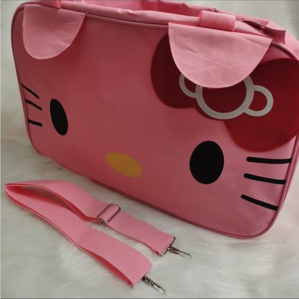 Hello Kitty Duffel Bag - Picture 3 of 3